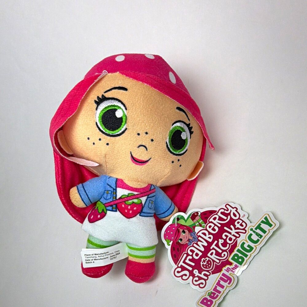 Toy Factory Strawberry Shortcake Berry in the Big City Plush Doll 7”